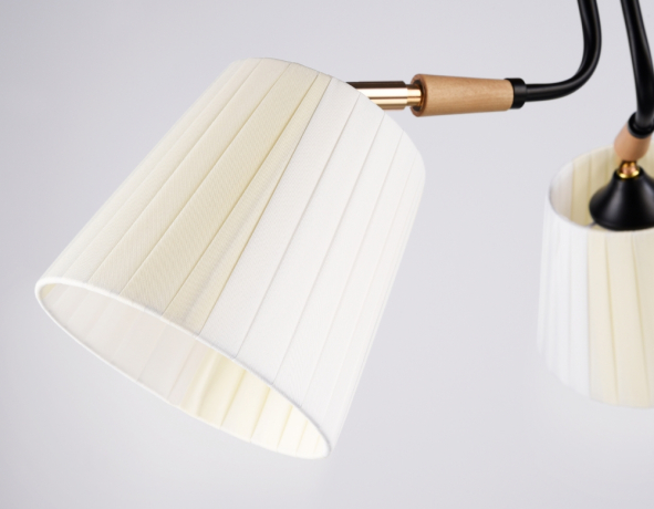 Потолочная люстра Ambrella light TRADITIONAL TR4731 