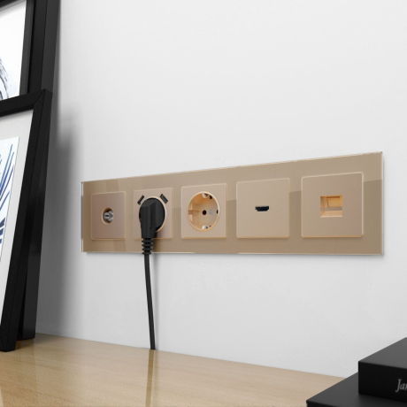 Встраиваемые розетки 220V