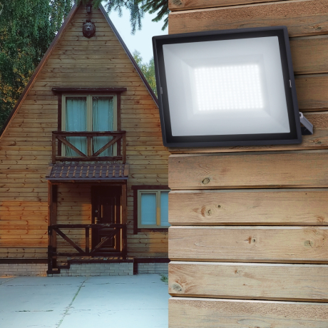 Уличные прожекторы