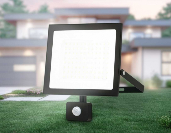 Уличные прожекторы