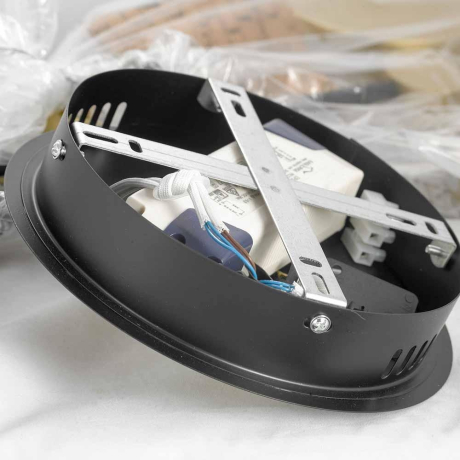 Потолочная светодиодная люстра Lussole Loft Gilbert LSP-8433 