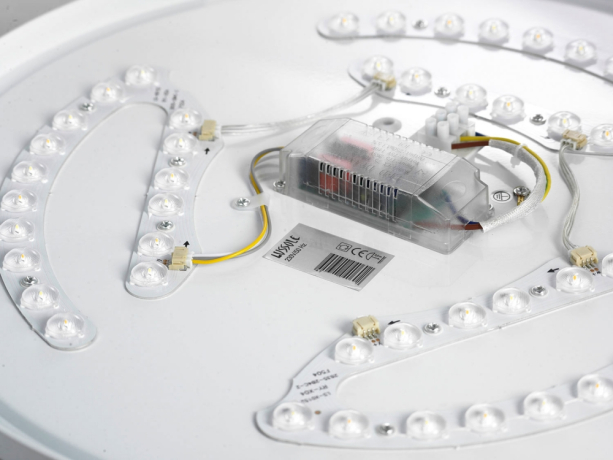 Светодиодная диммируемая люстра пультом ДУ Lussole Lgo Moonlight LSP-8312 