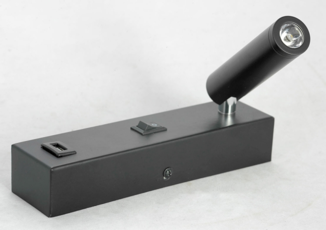 Спот с USB LGO COZY LSP-8242 