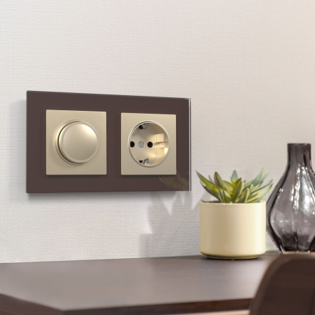 Встраиваемые розетки 220V