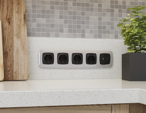 Лицевая панель OMEGA (Черный матовый) для электрической розетки с заземлением со шторками 2USB A+A QUANT OP8090 