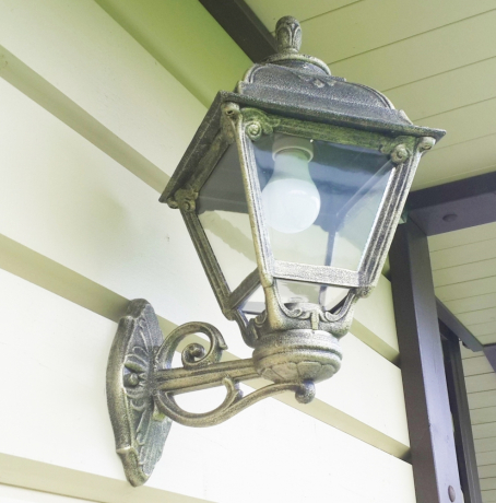 Настенные уличные светильники