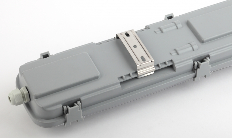 Линейные светильники для склада