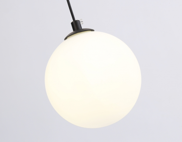Люстра с пультом и с лампочкой Ambrella light FL66303+Lamps 